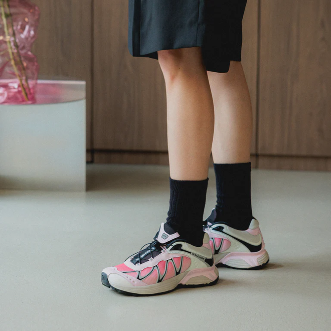 Từ xưởng kim loại đến đế chế sneaker tỷ USD: Điều g&igrave; đ&atilde; biến Salomon th&agrave;nh hiện tượng văn h&oacute;a của năm 2025?- Ảnh 19.