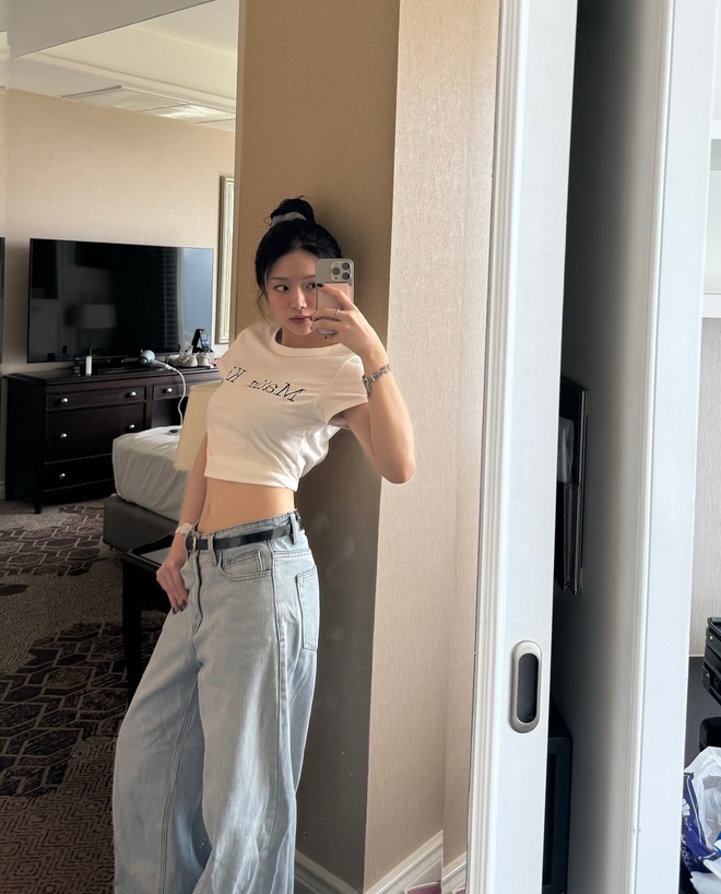 Đôi chân vô lý của Linh Ka- Ảnh 8. Đôi chân vô lý của Linh Ka- Ảnh 8.