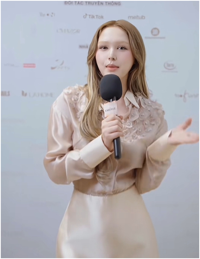 Hình ảnh mới nhất của Xoài Non gây giật mình- Ảnh 1. Hình ảnh mới nhất của Xoài Non gây giật mình- Ảnh 1.