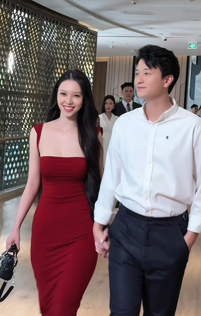 Clip Huỳnh Anh nắm tay một cô gái leo thẳng lên "hot search": Dân mạng đồng loạt nói ra 1 từ- Ảnh 1.