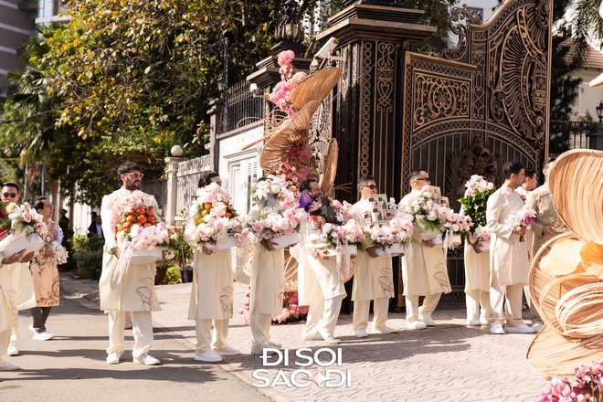 Đám cưới Tiên Nguyễn: Chú rể ngoại quốc mang sính lễ khủng cưới vợ, Linh Rin - Hà Tăng và dàn anh em nhà tỷ phú rần rần đổ bộ- Ảnh 8.