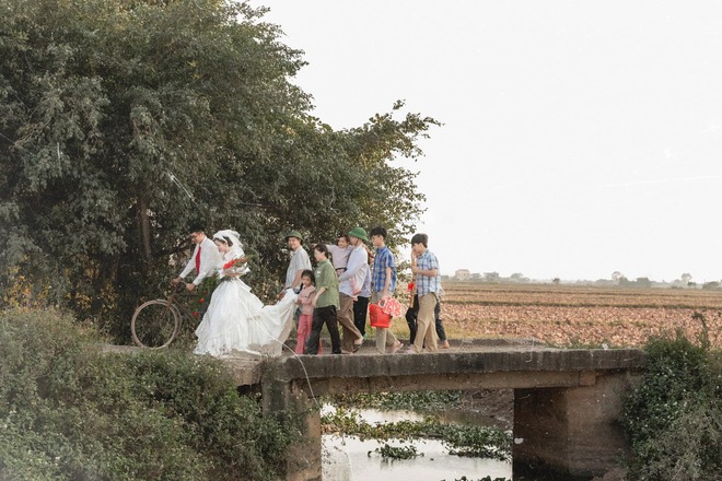 Bộ ảnh cưới "thời ông bà anh" của cặp đôi Bắc Giang gây sốt mạng- Ảnh 4.