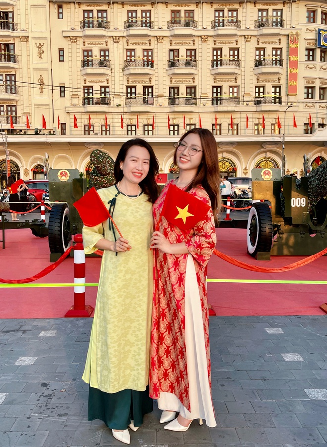 Khi mẹ con cùng "tần số": Tâm sự chuyện thất tình, rủ nhau đi concert- Ảnh 4.