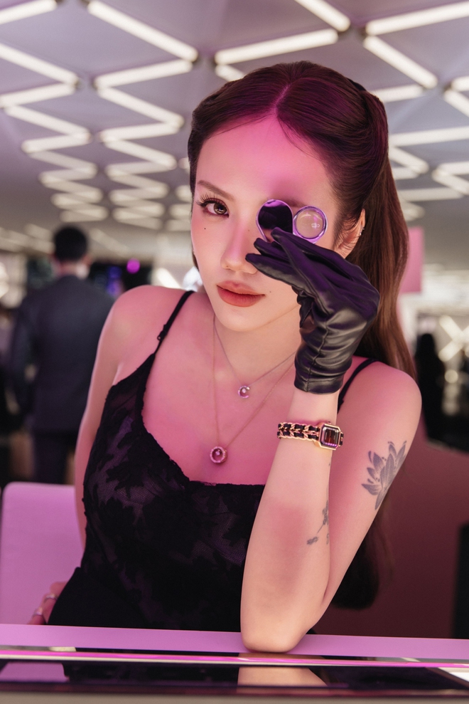 Sau "concert Jennie" ở phố đi bộ, Chanel mở đại tiệc với dàn khách đỉnh: Phương Ly, Wren Evans và còn ai nữa?- Ảnh 4. Sau "concert Jennie" ở phố đi bộ, Chanel mở đại tiệc với dàn khách đỉnh: Phương Ly, Wren Evans và còn ai nữa?- Ảnh 4.