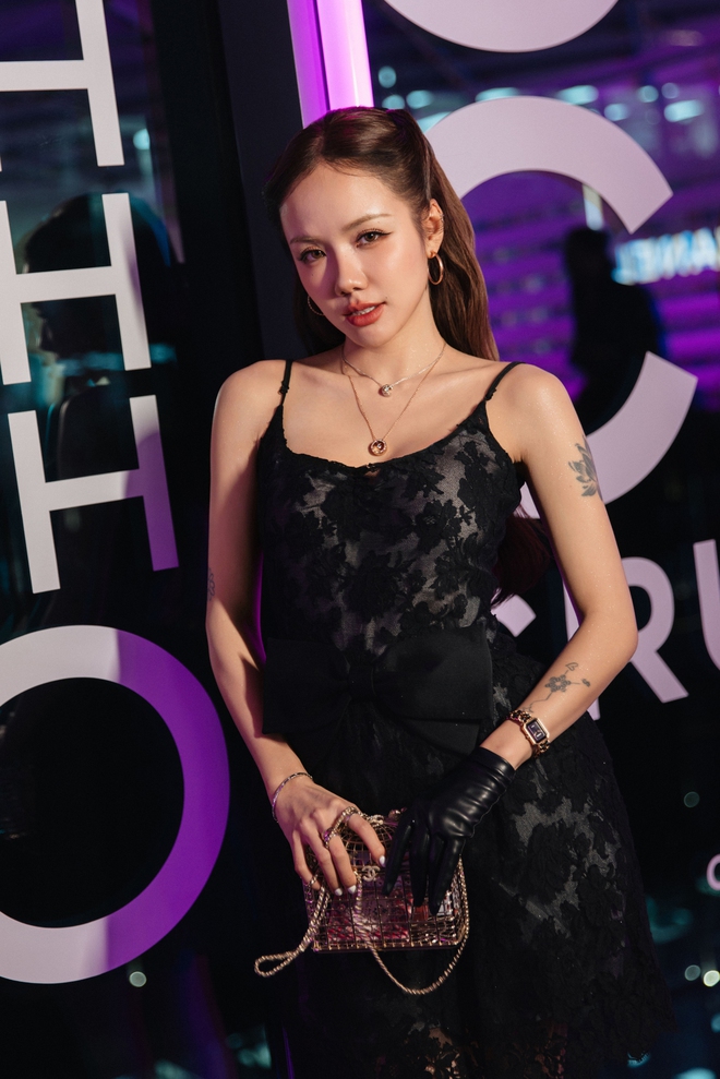 Sau "concert Jennie" ở phố đi bộ, Chanel mở đại tiệc với dàn khách đỉnh: Phương Ly, Wren Evans và còn ai nữa?- Ảnh 3. Sau "concert Jennie" ở phố đi bộ, Chanel mở đại tiệc với dàn khách đỉnh: Phương Ly, Wren Evans và còn ai nữa?- Ảnh 3.