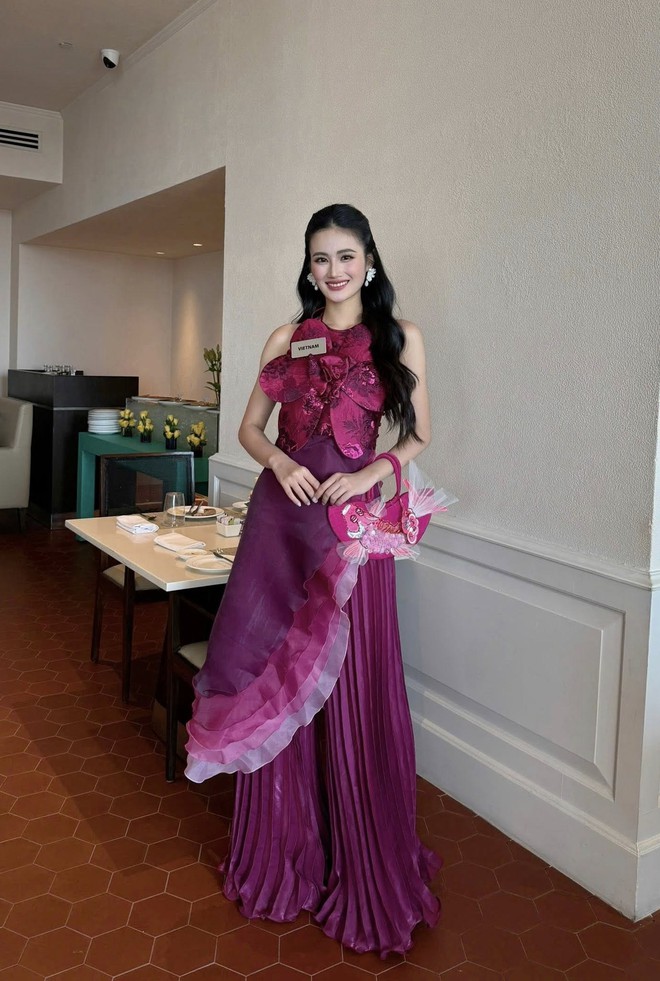 Ý Nhi diện áo tắm ở Hoa hậu Thế giới- Ảnh 21. Ý Nhi diện áo tắm ở Hoa hậu Thế giới- Ảnh 21.