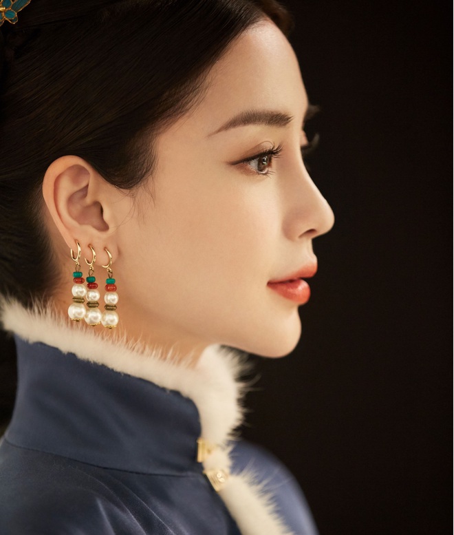 Những chiếc mũi khiến visual thăng hoa của dàn mỹ nhân Hoa ngữ, 1 nhân vật gây tranh cãi- Ảnh 2.