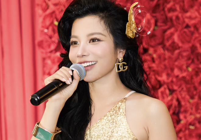 Cô gái "vừa ăn vừa hát" gây sốt 10 năm trước giờ ra sao?- Ảnh 2. Cô gái "vừa ăn vừa hát" gây sốt 10 năm trước giờ ra sao?- Ảnh 2.