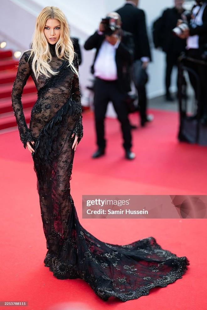 Náo loạn trên thảm đỏ Cannes- Ảnh 7.