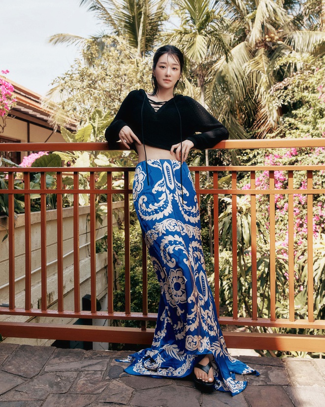 Sự thật sau bức ảnh da xuống 3 tone của “điên nữ” Seo Ye Ji: Hội An lên tạp chí Hàn đẹp tuyệt vời!- Ảnh 6.