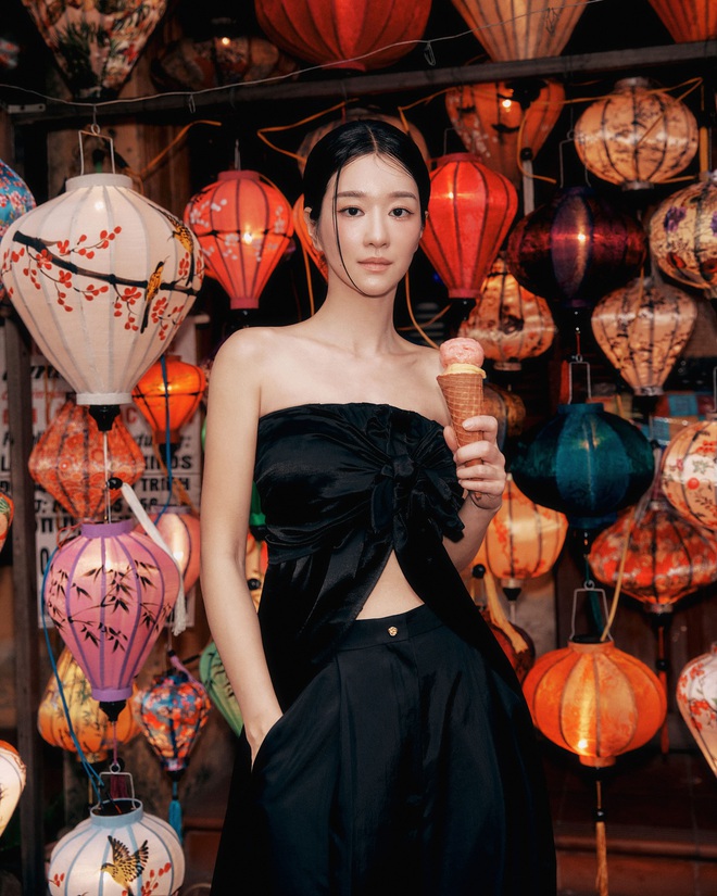 Sự thật sau bức ảnh da xuống 3 tone của “điên nữ” Seo Ye Ji: Hội An lên tạp chí Hàn đẹp tuyệt vời!- Ảnh 4.