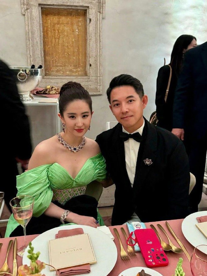 Lần gầy nhất trong lịch sử của Lưu Diệc Phi- Ảnh 13. Lần gầy nhất trong lịch sử của Lưu Diệc Phi- Ảnh 13.