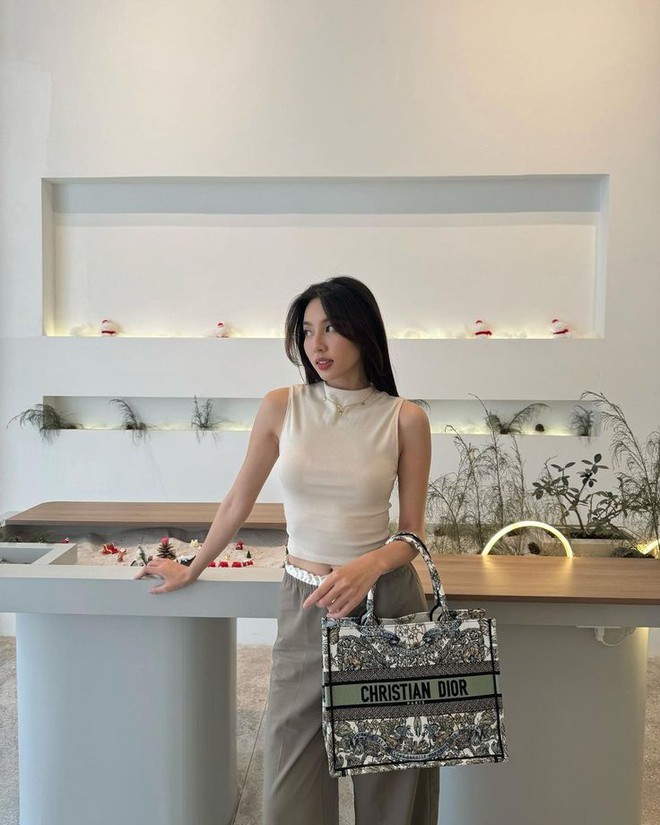 Cuộc tình này đúng là sai vì Dior lại xoá ảnh Thuỳ Tiên mất rồi!- Ảnh 7.