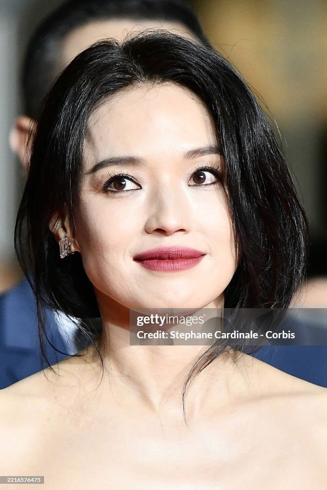 Thư Kỳ đẹp không góc chết, thách thức cả ống kính hung thần ở Cannes- Ảnh 9. Thư Kỳ đẹp không góc chết, thách thức cả ống kính hung thần ở Cannes- Ảnh 9.