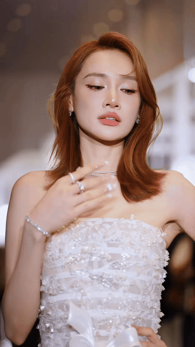 Hari Won và Nhã Phương bỗng dưng bị so bì nhan sắc: 2 mỹ nhân U40 hot nhất Vbiz ai hơn ai?- Ảnh 2.