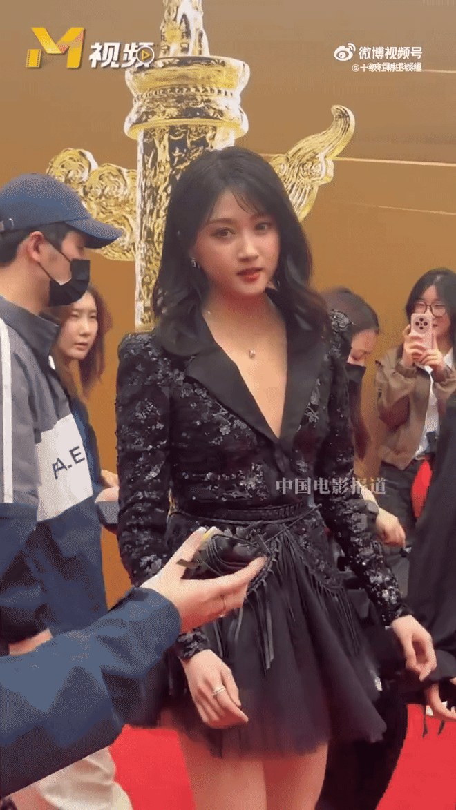 Mỹ nhân nổi danh Cbiz nhận mưa chê bai vì makeup dìm nhan sắc, netizen nhận xét “không bằng hot girl mạng”- Ảnh 9.