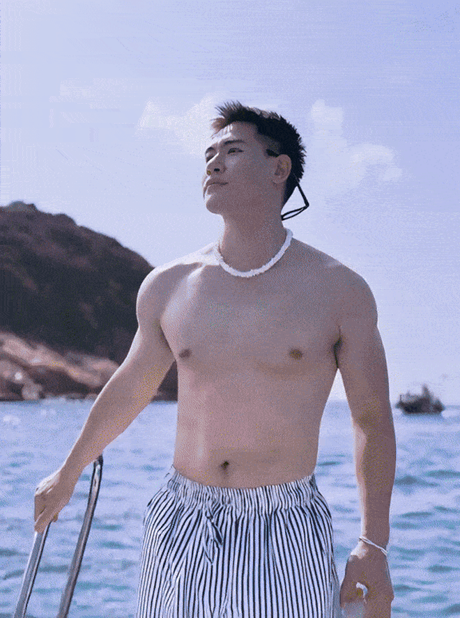 Trend biến hình thành tiên cá AI gây sốt: Từ gái xinh, người nổi tiếng đến tổng tài đều "bon chen"- Ảnh 6.