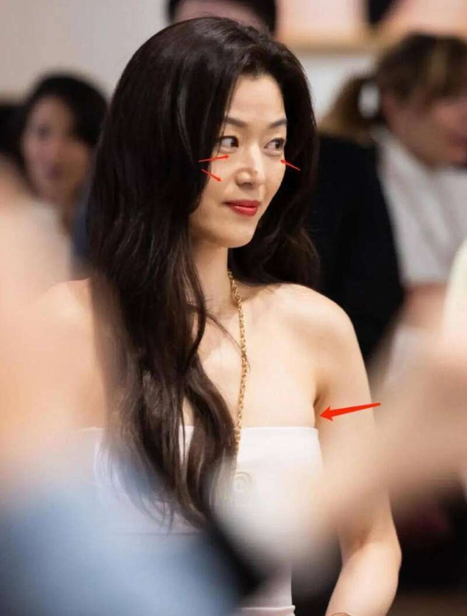 “Mợ chảnh” Jun Ji-hyun có còn đẹp khi lộ dấu hiệu lão hóa?- Ảnh 7.
