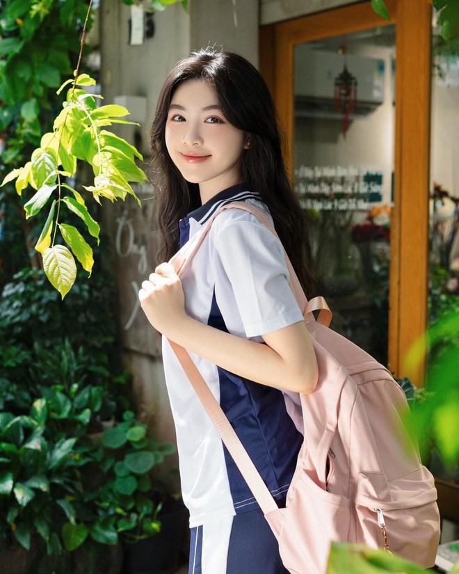 Con gái Quyền Linh phản biện Con gái Quyền Linh phản biện