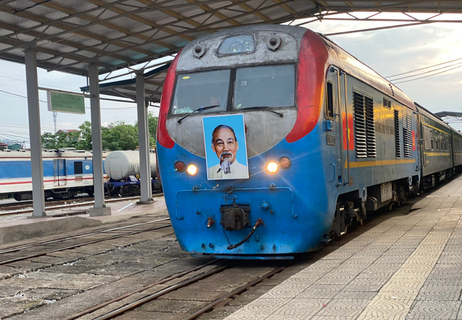 Chuyến tàu liên vận Việt - Trung đầu tiên sau 5 năm tạm dừng- Ảnh 2.
