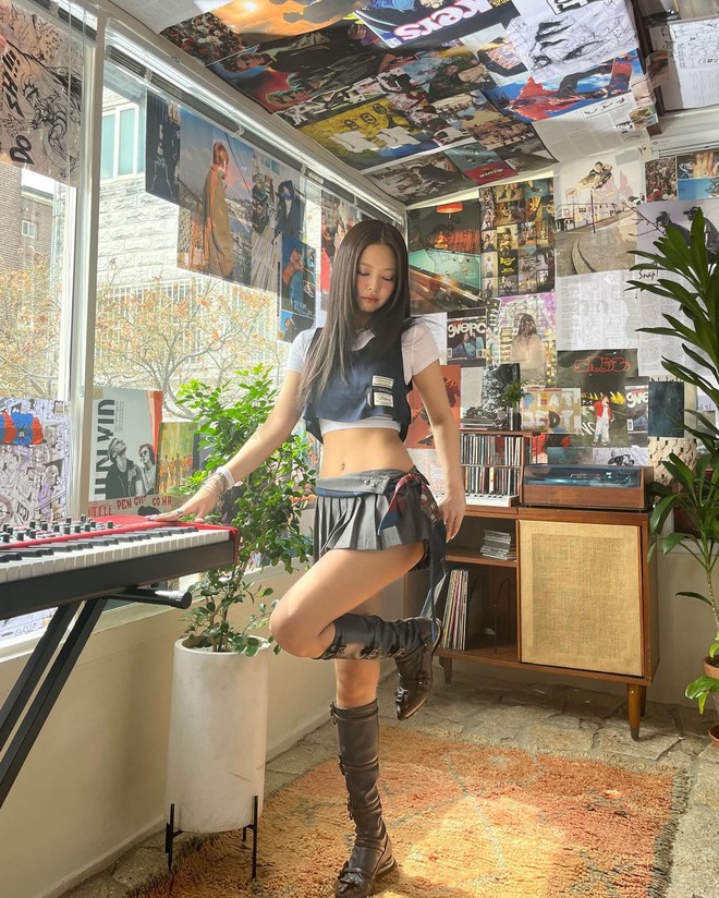 jennierubyjane-khan-luaj-17483356660731069428112-1748352881939-1748352882198328272804.jpg
