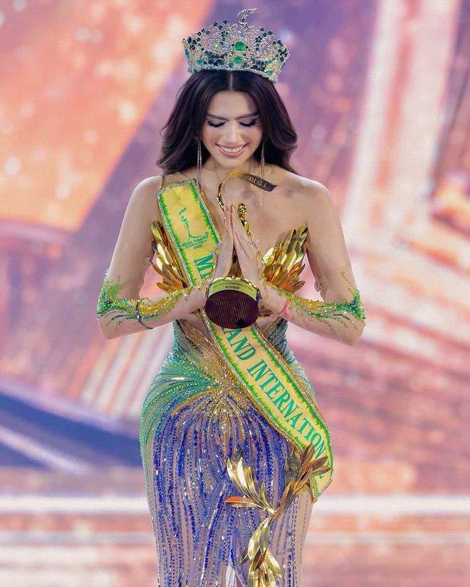 Nửa năm đương nhiệm mờ nhạt của Hoa hậu Hòa bình vừa bị tước vương miện- Ảnh 2.