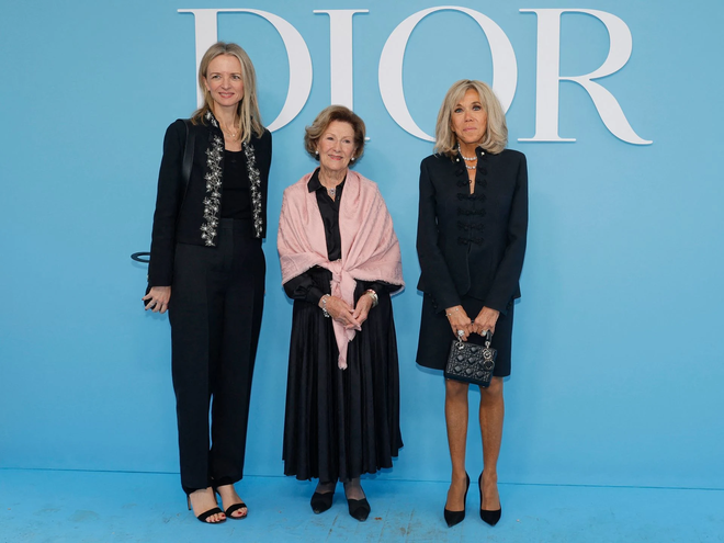 Vì sao túi Dior là biểu tượng của nước Pháp?- Ảnh 28. Vì sao túi Dior là biểu tượng của nước Pháp?- Ảnh 28.