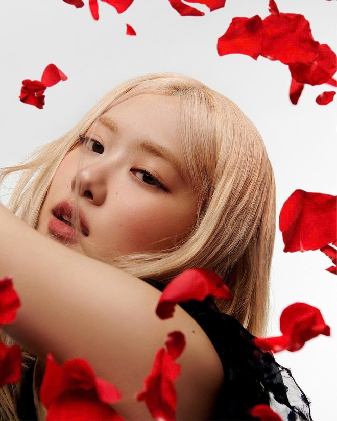 Ảnh mới của Rosé đẹp mê hồn nhưng quá giống của Phạm Băng Băng 13 năm trước- Ảnh 6.