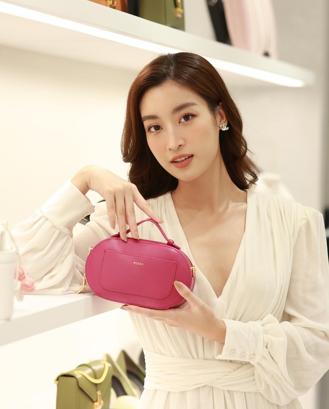 7 "bàn tay ngọc" của showbiz Việt: Số 1 đúng chuẩn tay phu nhân, muốn khổ cũng khó- Ảnh 3.