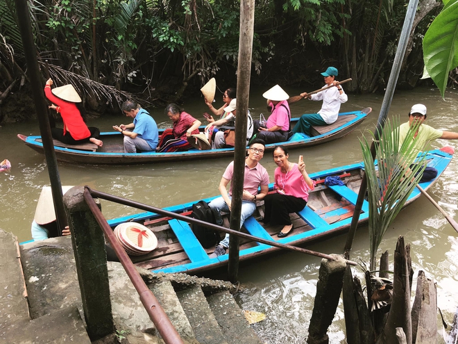Gà luộc, bánh chưng và cả tăm xỉa răng: Chuyến du lịch Phú Quốc viral cõi mạng của một bà mẹ “made in Vietnam”- Ảnh 13.