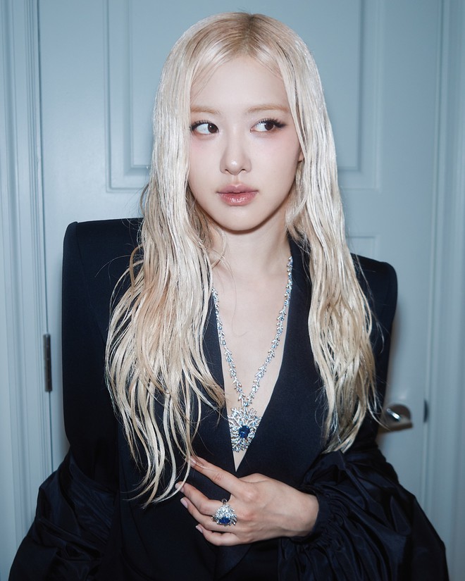 Rosé tái xuất Met Gala sau 3 năm: Đủ xinh, đủ cool, nhưng lại an toàn và dễ đoán!- Ảnh 8.