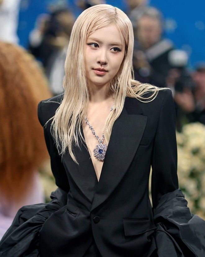 Không chỉ Lisa (BLACKPINK), Jennie và Rosé đều bị chê- Ảnh 3. Không chỉ Lisa (BLACKPINK), Jennie và Rosé đều bị chê- Ảnh 3.
