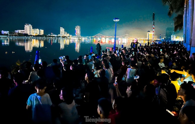 Ngất ngây 'đại tiệc' khai mạc pháo hoa quốc tế Đà Nẵng- Ảnh 2.