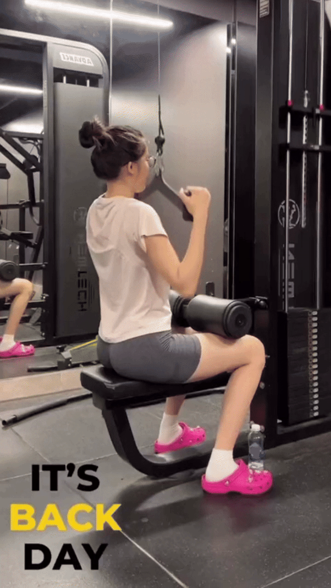 Bạn gái HIEUTHUHAI uể oải vẫn không bỏ gym, kết quả sau 1 năm thành ra thế này- Ảnh 12. Bạn gái HIEUTHUHAI uể oải vẫn không bỏ gym, kết quả sau 1 năm thành ra thế này- Ảnh 12.