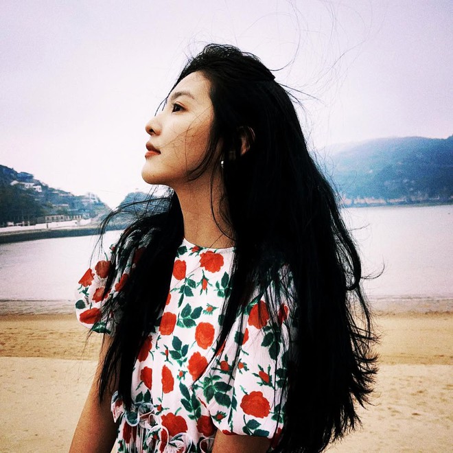 "Nữ thần thanh xuân" Chương Nhược Nam đi biển: Style đẹp đến mức phải dụi mắt 1000 lần- Ảnh 8.