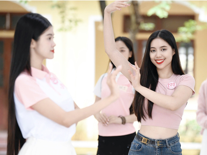 Mặt mộc của thí sinh Hoa hậu Việt Nam- Ảnh 18. Mặt mộc của thí sinh Hoa hậu Việt Nam- Ảnh 18.