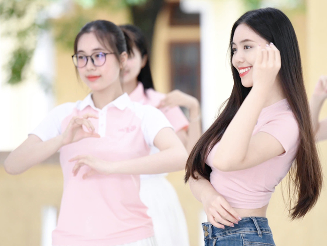 Mặt mộc của thí sinh Hoa hậu Việt Nam- Ảnh 19. Mặt mộc của thí sinh Hoa hậu Việt Nam- Ảnh 19.