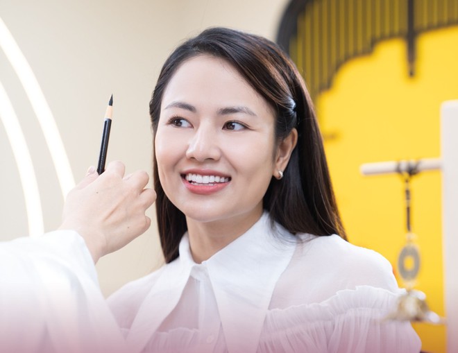 Cả showbiz Việt đi phun chân mày phong thủy cải vận?- Ảnh 7.