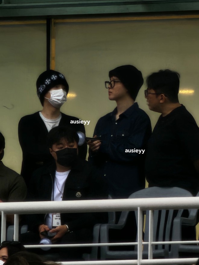 Suga (BTS) xuất ngũ hôm nay: "Không kèn không trống", không 1 bức ảnh hậu bị truy tố!- Ảnh 6. Suga (BTS) xuất ngũ hôm nay: "Không kèn không trống", không 1 bức ảnh hậu bị truy tố!- Ảnh 6.