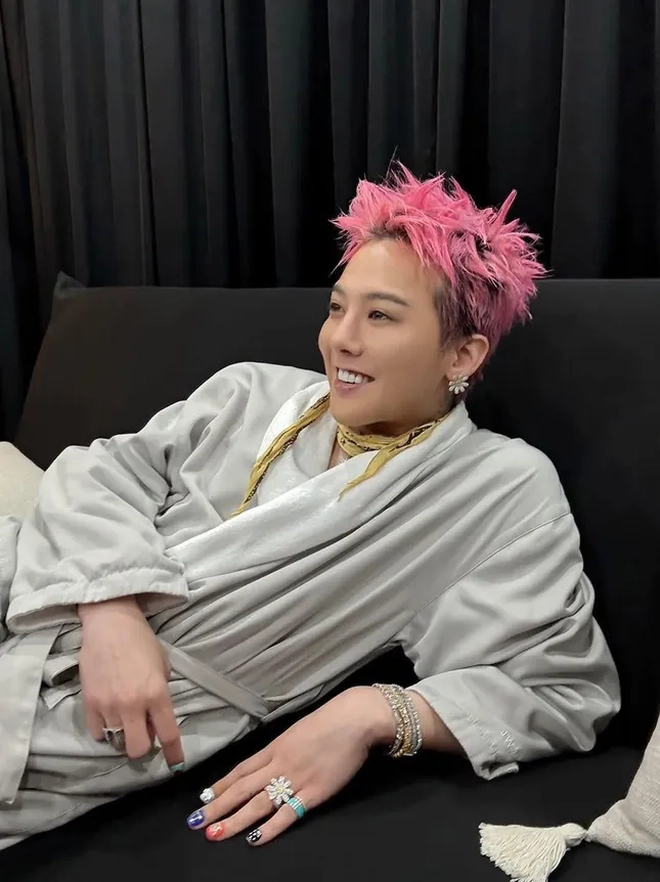 Phương Ly đính chính về bức ảnh chụp chung với G-Dragon- Ảnh 3.