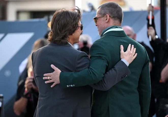 Brad Pitt và Tom Cruise tái hợp sau 24 năm- Ảnh 4. Brad Pitt và Tom Cruise tái hợp sau 24 năm- Ảnh 4.