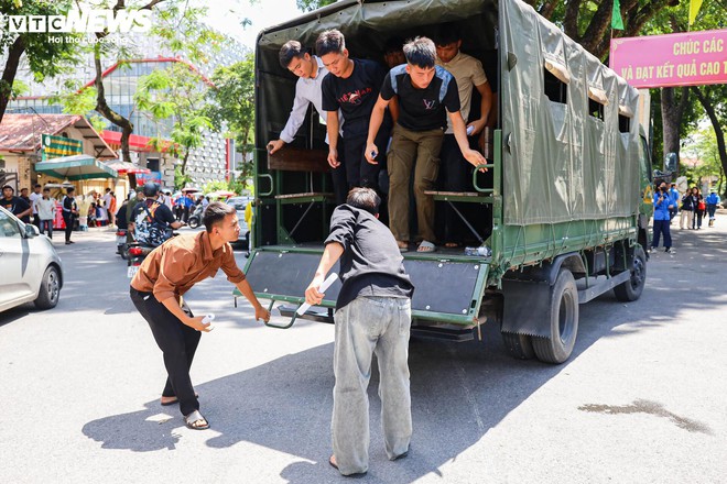 Hơn 1,16 triệu thí sinh bước vào kỳ thi tốt nghiệp THPT lịch sử- Ảnh 3.