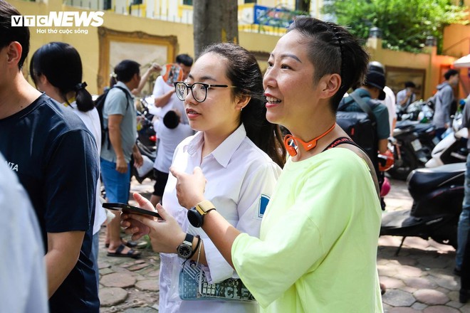 Thí sinh "vỗ ngực đôm đốp" tự tin đạt 9 điểm môn Văn tốt nghiệp- Ảnh 12.
