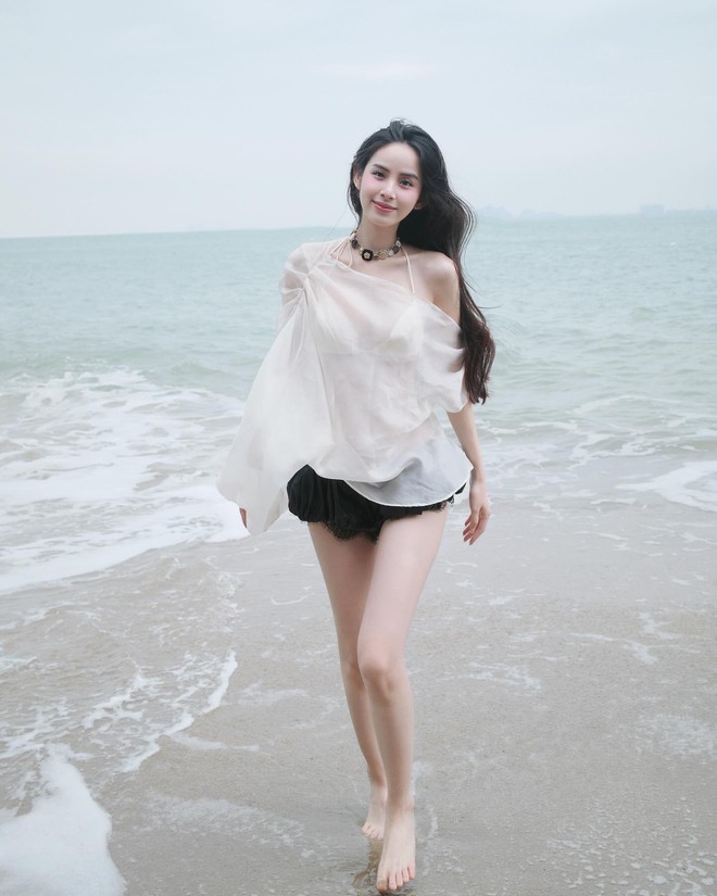 Mỹ nhân 2k2 bước vào hào môn đang gây sốt: Body siêu thực với đôi "kiếm Nhật" thon dài- Ảnh 5.