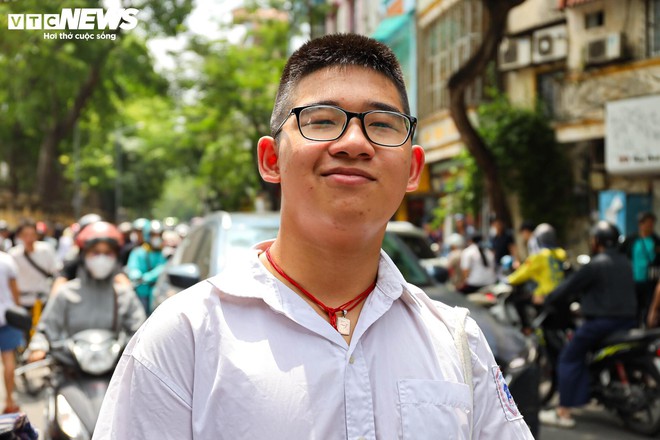 "Trúng tủ đề", thí sinh viết liền 8 trang giấy, nắm chắc 8 điểm trong tay- Ảnh 4.