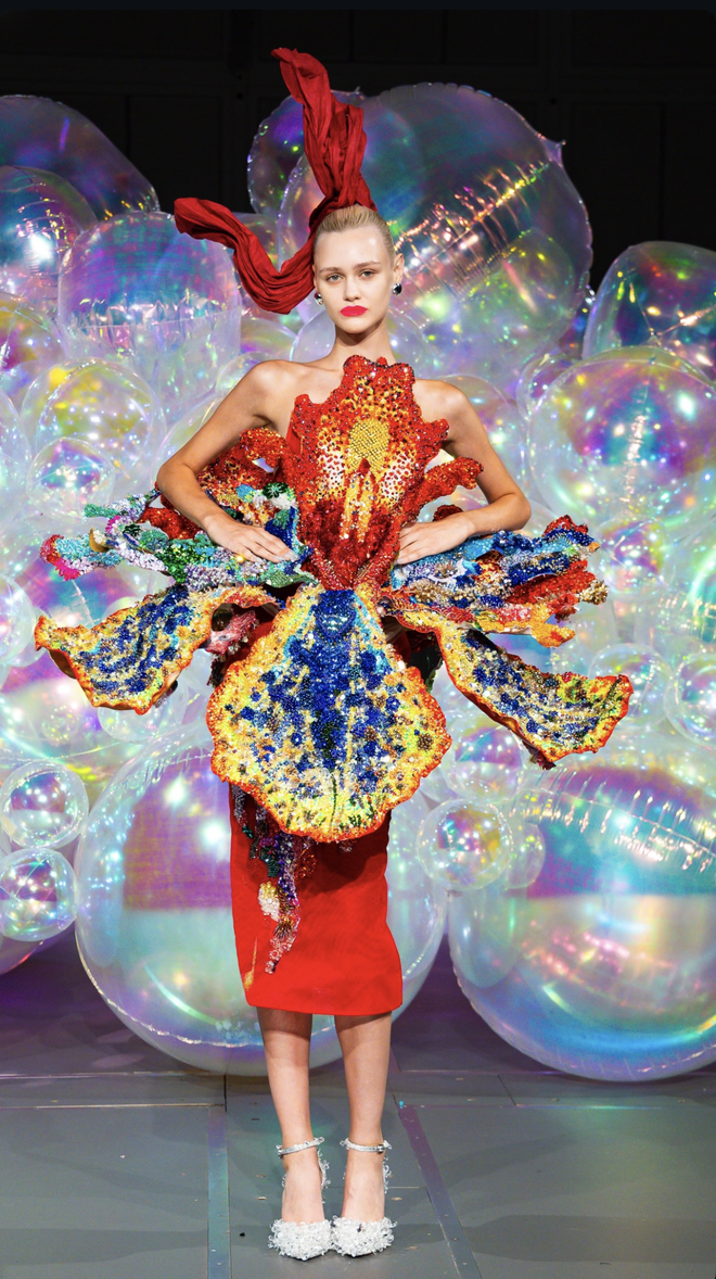 NTK Việt ghi dấu ấn trên sàn diễn Haute Couture danh giá nhất thế giới- Ảnh 8.