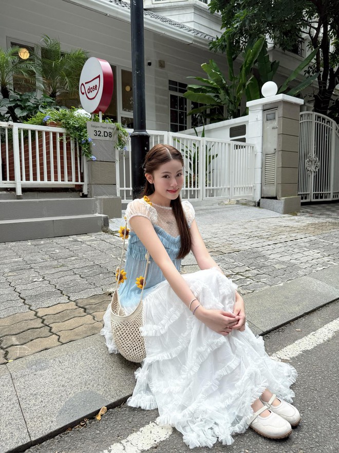 Bạn gái HIEUTHUHAI đổi style, dân tình đua nhau nhắc lại drama cũ- Ảnh 7. Bạn gái HIEUTHUHAI đổi style, dân tình đua nhau nhắc lại drama cũ- Ảnh 7.