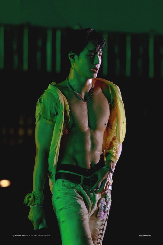 Nam thần Kpop ngày càng giống Justin Bieber, lần này quá trớn rồi!- Ảnh 4.