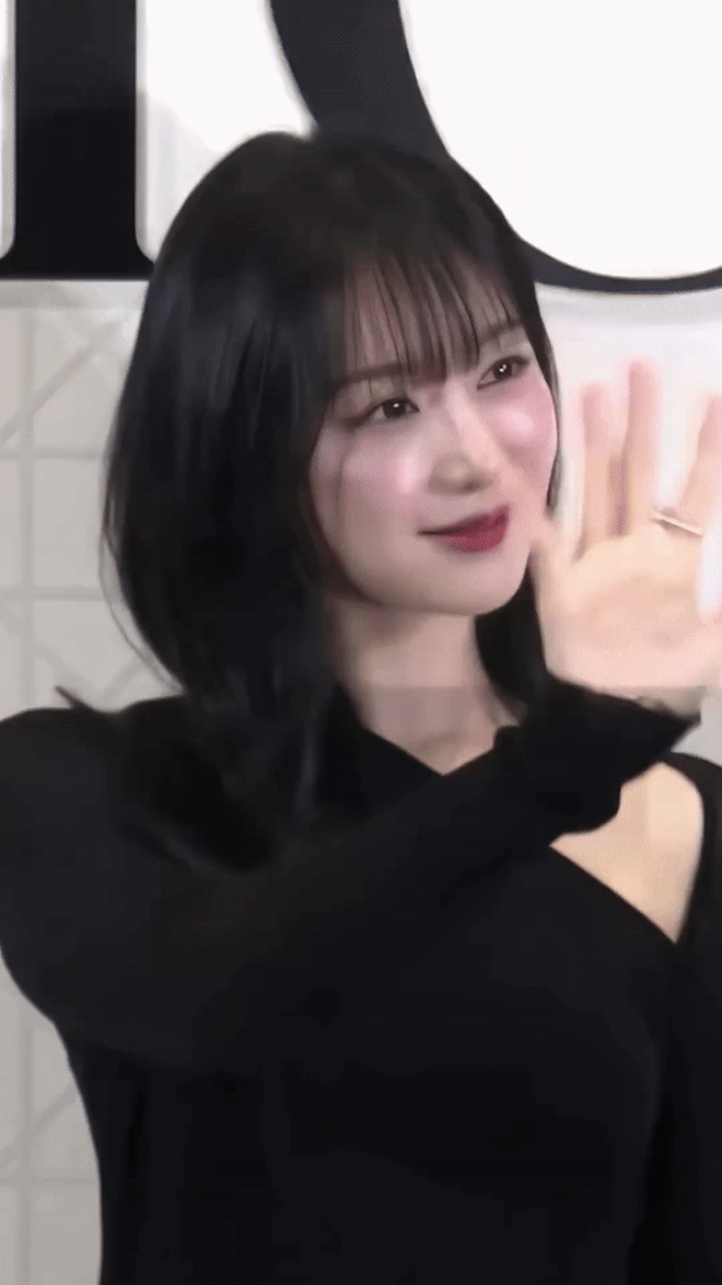 Kim Ji Won bị quay không thể cận hơn- Ảnh 3.