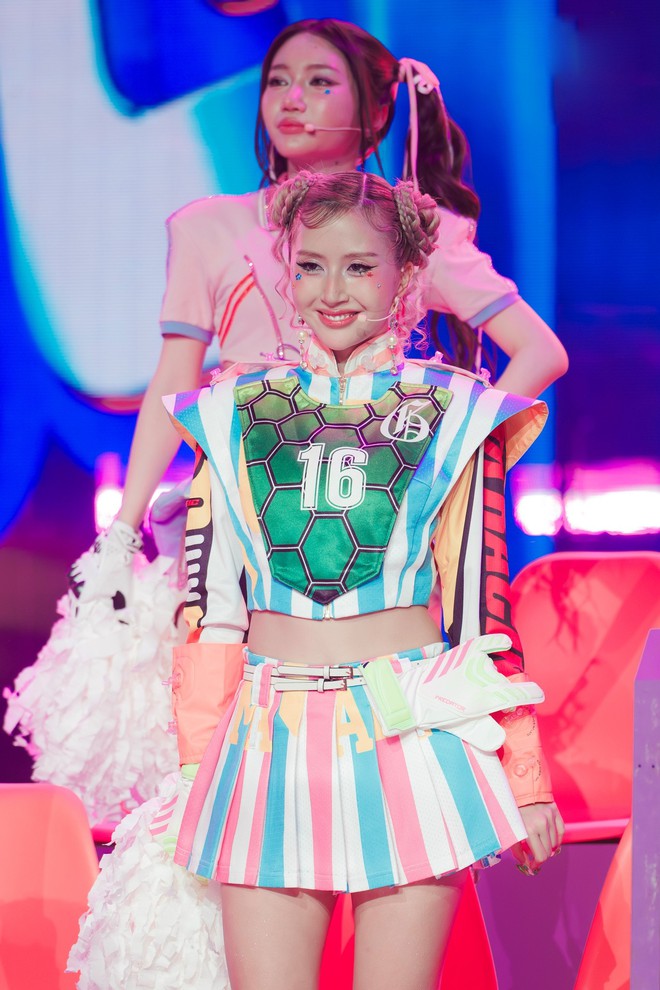 Em xinh màu mè nhất- Ảnh 2.